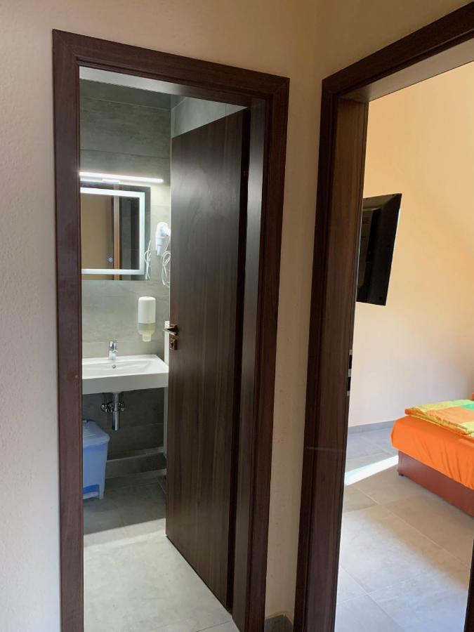 Balaton Kinizsi Apartman Siófok Exterior foto